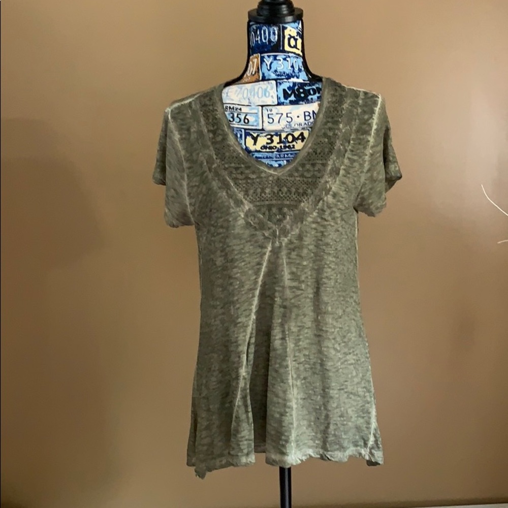 Style & Co distressed shirt Size M